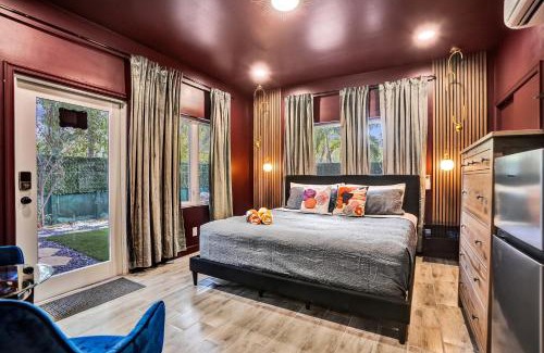 Wilton Manors Casa | Kiki 5 - Men's Clothing optional Guest Houses