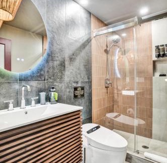 Wilton Manors Casa | Kiki 5 - Men's Clothing optional Guest Houses