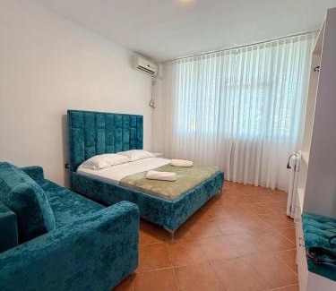 Velipoje Hotel | Kiki Hotel