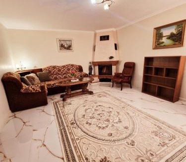 Codru Casa | Kiki's Villa