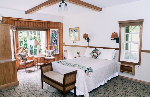 Volcano Cama Y Desayuno | Kilauea Lodge and Restaurant