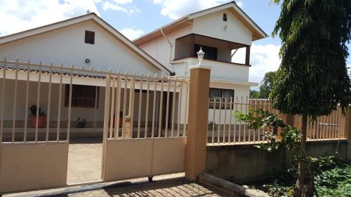 Weru Weru Casa | Kilimanjaro Country House