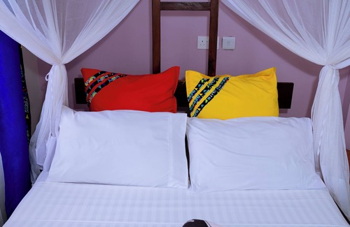 Moshi Hotel | Kilimanjaro Scenic Lodge