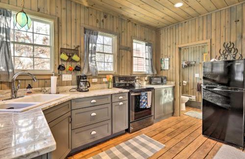 Ballouville Apartamento | Killingly Barnyard Studio in Wine Country!
