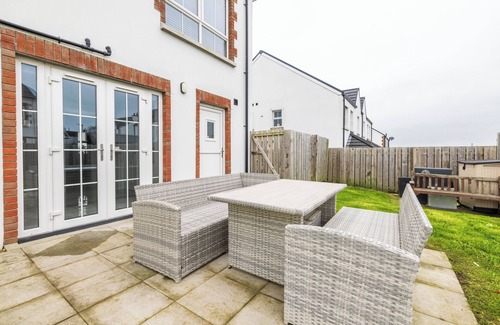 Killyleagh Casa | Killyleagh, Co. Down, Northern Ireland - Sloanehill, 8 Guests - Killyleagh (Contractors, Tourists,