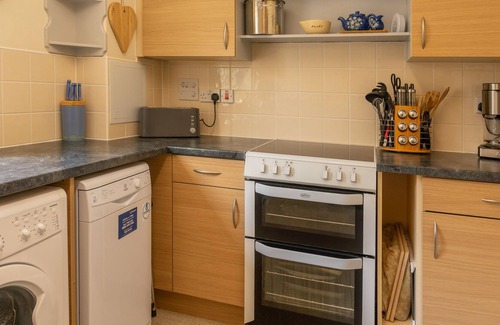 Instow Casa | Kiln House - 3 Bed, Sleeps 6, (TJS1KH)