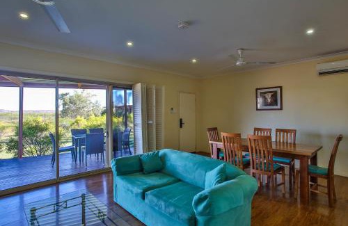 Halls Creek Hotel | Kimberley Hotel