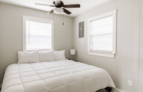 Kimberling City Hotel | Kimberling Cove H22