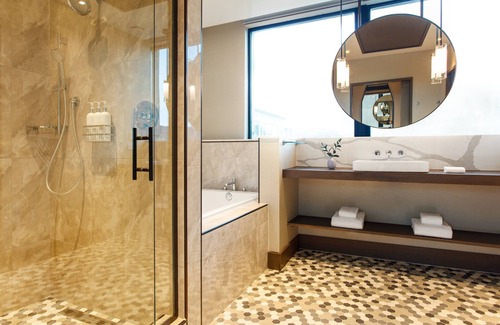 Downtown Asheville Hotel | Kimpton Hotel Arras by IHG