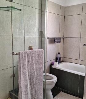 Greater Johannesburg Metropolitan Area Villa | Kincha Property 12 Edenpark Estate
