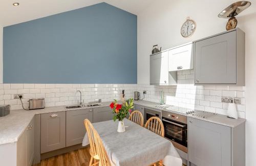 Little Hayfield Casa | Kinder