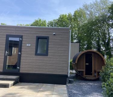 Municipality of Harderwijk Chalet De Esquí | Kindvriendelijk luxe chalet in de bossen met privé sauna