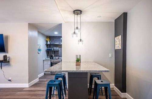 Peachtree Center Condominio | KING 2BR 1FREE PARKING Condo NEWLY RENOVATED!