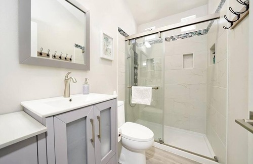 Rancho Santa Margarita Casa | King-30min to Airport-Self Check In-Parking-367Mbps