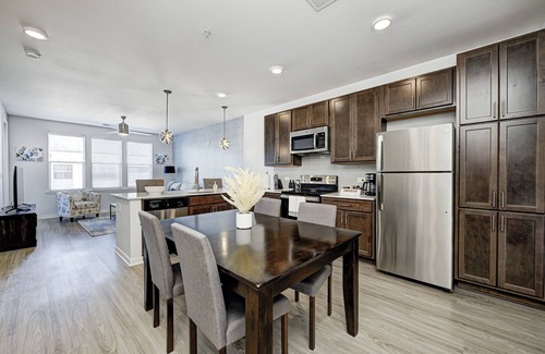 Fishers Apartamento | KING BED - 1BED/1BTH - LUXE