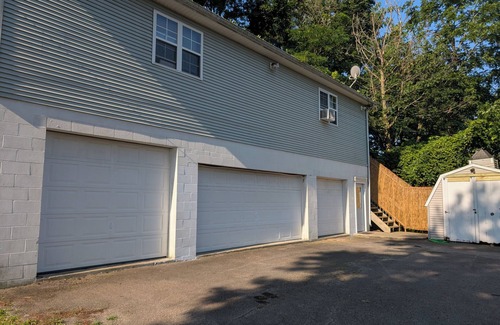 Mansfield Apartamento | Charming private apt on our property. K+Q bed