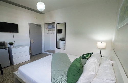 Miramar Apartamento | King Bed | Balcony | Free Parking