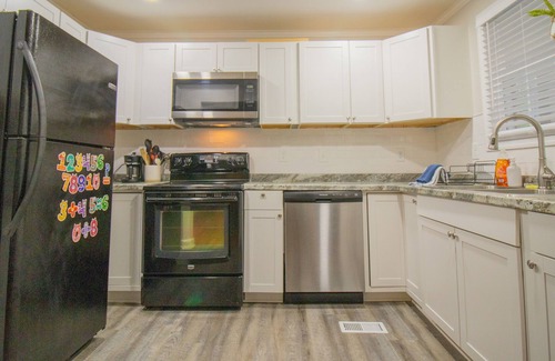 Taylors Casa | King Bed - Family Friendly - Grill - Fire Pit