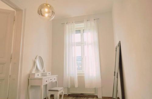 Himmelpfortgrund Apartamento | King bed free parking fast wifi pet friendly