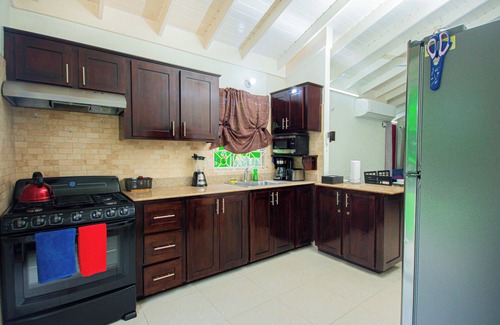 Mammee Bay Casa | Cama King, aire acondicionado completo, piscina, cerca de cataratas y playas.