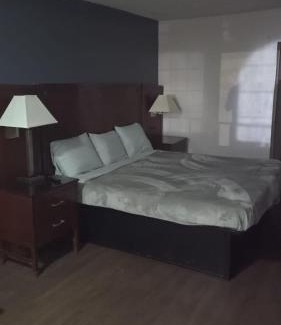 Jackson Apartamento | King Bed Hotel Room 258