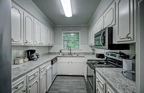 Tougaloo Casa | *King* Bed In Heart of City Close to the Reservoir