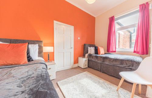 Barrow-in-Furness Casa | *KING BED* LUXURY CITY CENTRE HOUSE