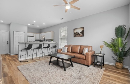 Carolina Forest Condominio | King Bed - River Oaks Golf Club W/D, Pool, Hot Tub Clean!