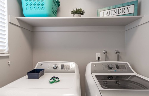 Herriman Casa | King Bed Suite - Fast Wifi - Work Desk.
