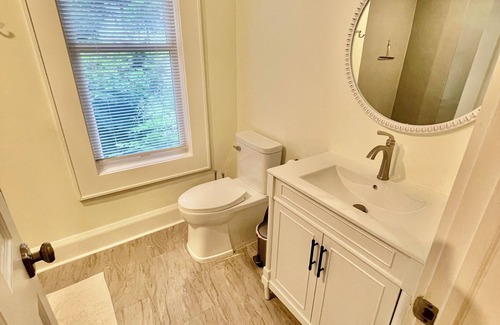 Bayfield Cama Y Desayuno | Newly remodeled traditional bed & breakfast in beautiful Bayfield.Wifi available