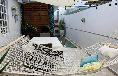 Salinas Apartamento | King Bedroom w Terrace and BBQ