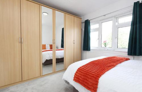 Bridgend Casa | King Beds - Dining Space - Ev Charger - Coffee - Contractor & Families