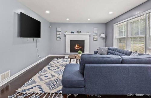 Antioch Casa | King beds, Free Wi-Fi, Gas Grill Cozy Antioch home