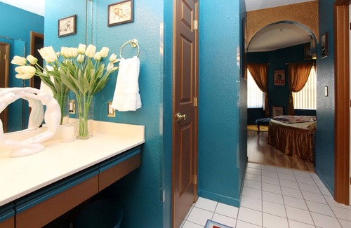 Branson Hotel | King Condo at Holiday Hills