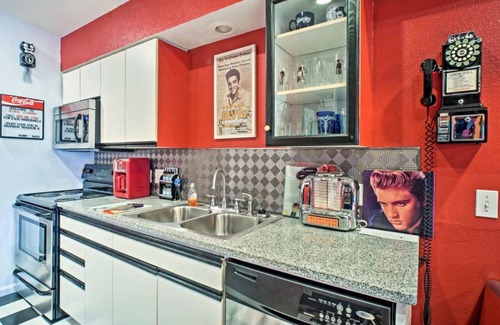 Branson Hotel | King Condo at Holiday Hills