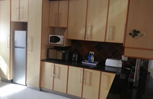 Bluewater Bay Casa | King Guest Lodge