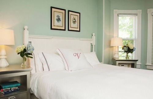 Cape May Hotel | King Guestroom with Continental Breakfast for Two | The Red Cottage