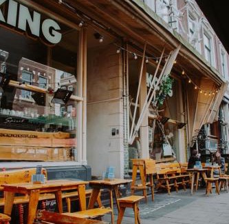Centrum Hostal | King Kong Hostel