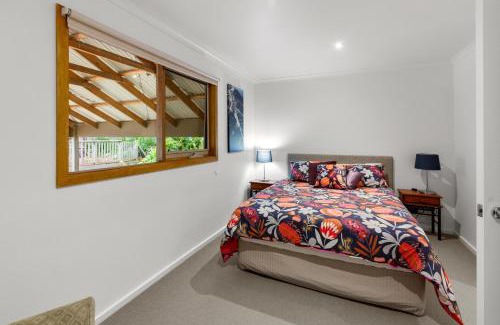 Sawmill Settlement Casa | King Parrot Retreat