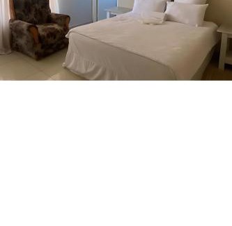 Windhoek Casa | King Room, En-Suite, Near City Centre Windhoek