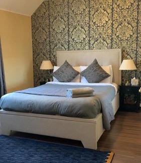 Tokyngton Casa | KING ROOMS BY WEMBLEY STADiUM