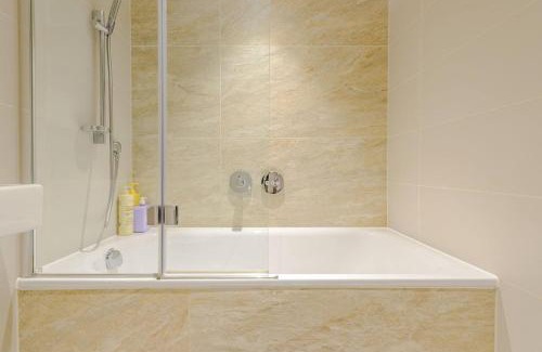 St. Pancras and Somers Town Apartamento | King's Cross 2 Bed Luxury Apartment - Sleeps 4