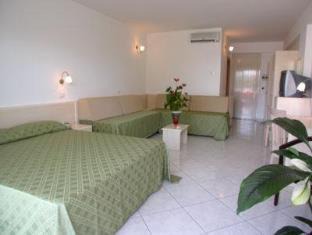 Fondachello Hotel | King's House Hotel Resort