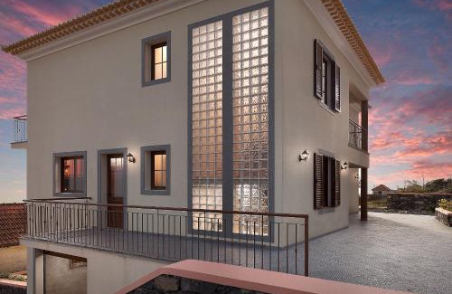 Estreito da Calheta Villa | KING´S HOUSE (Sea View and Indoor BBQ)
