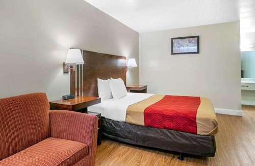 Reading Hotel | King's Inn Motel