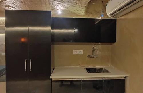 Govindpuri Apartamento | King's landing - Game of thrones (Couple Friendly)