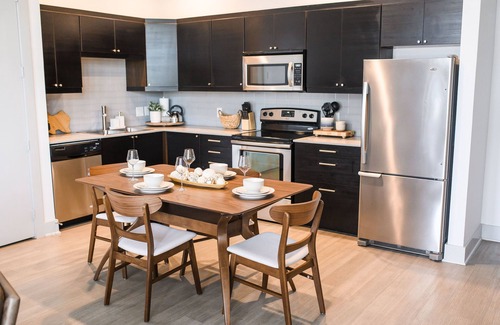 Fort Worth Apartamento | Jennings #208 | Fort Worth | Argest W/KING SIZE BED