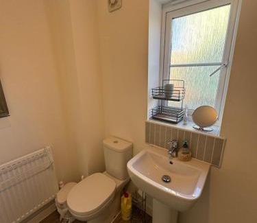 Cheltenham Casa | King size room in a modern house in Cheltenham