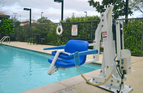 West San Antonio Apartamento | King Studio Al otro lado de SeaWorld! Piscina de temporada + acceso al gimnasio