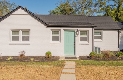 Blacksburg Apartamento | King Studio - Blacksburg Suites